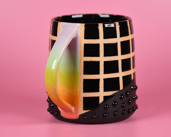 17oz Black grid mug 1