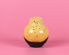  Yellow mini pot #1