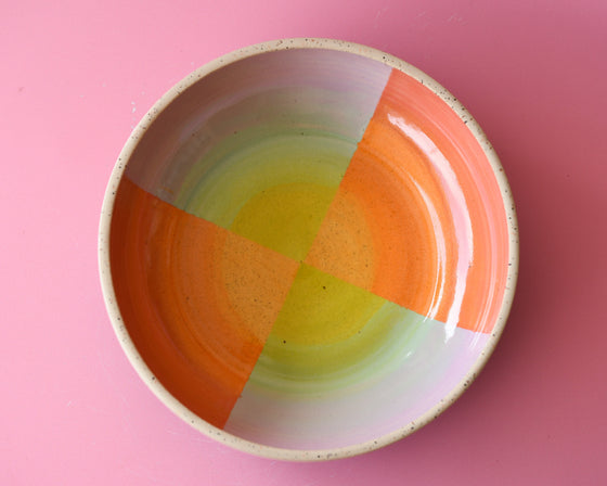 Blocked rainbow fade bowl