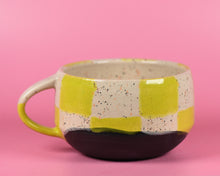  16oz Green checkered mug 2