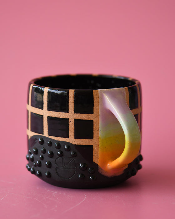 10oz Black grid mug 1