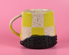  14oz Green checkered mug 2