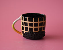  9oz Black Grid mug 4
