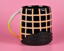  17oz Black grid mug 1