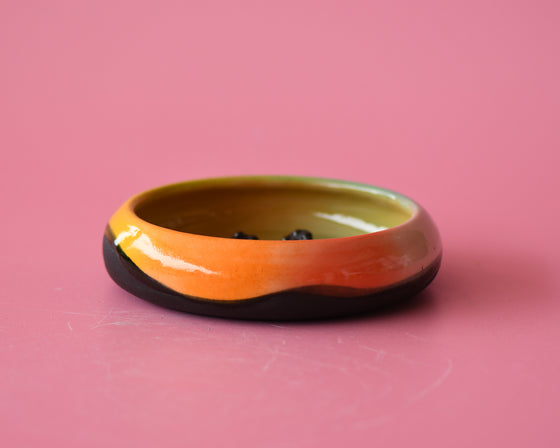 Rainbow flower dish 1