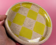  Green checkered dish